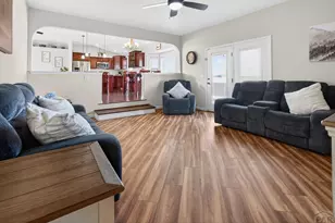 438 N Mitford Dr, Pueblo West, CO 81007 - Photo 16