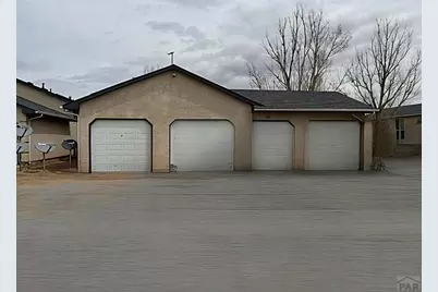 729 E Laporte Dr, Pueblo, CO 81007 - Photo 1