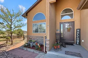 206 S Hacienda Del Sol Dr, Pueblo West, CO 81007 - Photo 4