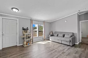 2519 E 10th St, Pueblo, CO 81001 - Photo 4