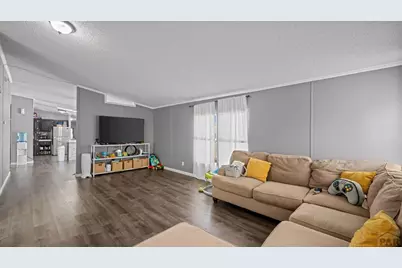 2519 E 10th St, Pueblo, CO 81001 - Photo 14