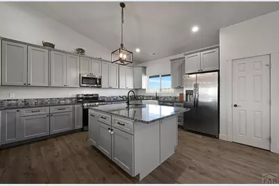 257 E Auburn Ave, Pueblo West, CO 81007 - Photo 10