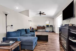 927 N Purcell Blvd, Pueblo West, CO 81007 - Photo 8