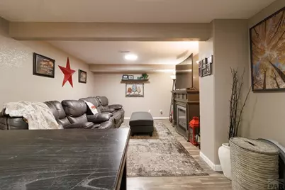 208 S Dacona Dr, Pueblo West, CO 81007 - Photo 14