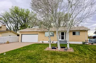 29 Fordham Cir, Pueblo, CO 81005 - Photo 1