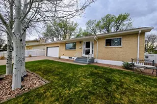 29 Fordham Cir, Pueblo, CO 81005 - Photo 2