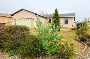 2149 Teal Ct, Pueblo, CO 81008 - Photo 2