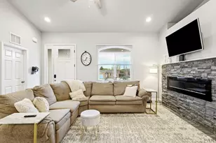171 W Legend Dr, Pueblo West, CO 81007 - Photo 6