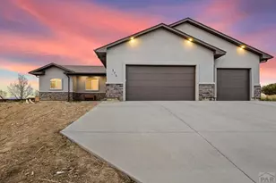 171 W Legend Dr, Pueblo West, CO 81007 - Photo 8