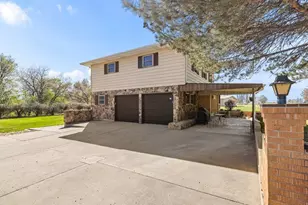 812 30th Ln, Pueblo, CO 81006 - Photo 2