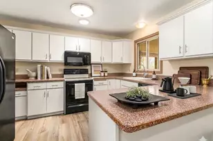 401 &amp 405 S Tejon Ave, Pueblo West, CO 81007 - Photo 10