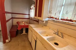 409 W 27th St, Pueblo, CO 81003 - Photo 8