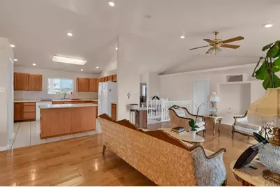 8 Pasadena Dr, Pueblo, CO 81005 - Photo 4