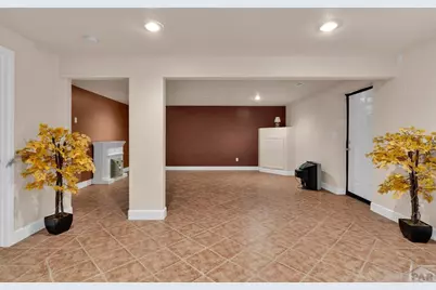8 Pasadena Dr, Pueblo, CO 81005 - Photo 32