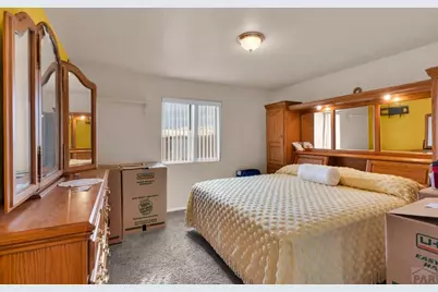 8 Pasadena Dr, Pueblo, CO 81005 - Photo 8