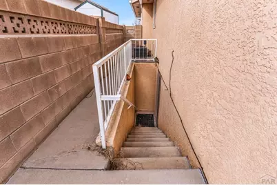 8 Pasadena Dr, Pueblo, CO 81005 - Photo 44