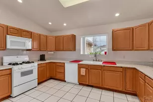 8 Pasadena Dr, Pueblo, CO 81005 - Photo 10