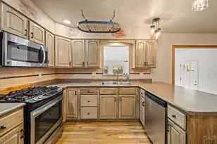 25 Fordham Cir, Pueblo, CO 81005 - Photo 8