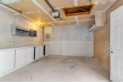 1121 Catalpa St, Pueblo, CO 81001 - Photo 30