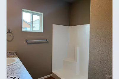 6025 Harper Ln, Pueblo, CO 81008 - Photo 10