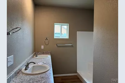 6025 Harper Ln, Pueblo, CO 81008 - Photo 8