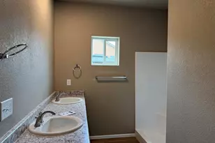 6025 Harper Ln, Pueblo, CO 81008 - Photo 8