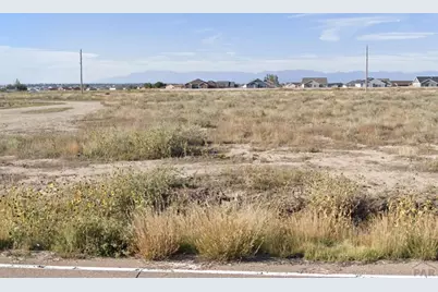 894 E Gold Dr, Pueblo West, CO 81007 - Photo 1
