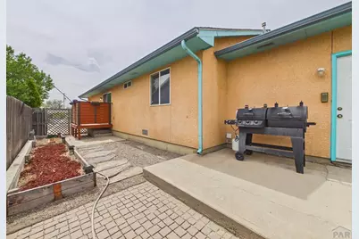 1613 E 19th St, Pueblo, CO 81001 - Photo 30