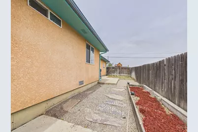 1613 E 19th St, Pueblo, CO 81001 - Photo 32