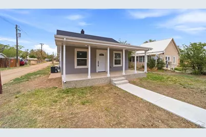 433 Grove Ave, Las Animas, CO 81054 - Photo 4