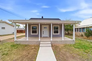 433 Grove Ave, Las Animas, CO 81054 - Photo 2