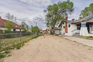 807 E 12th St, Pueblo, CO 81001 - Photo 2