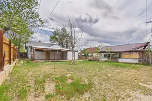 807 E 12th St, Pueblo, CO 81001 - Photo 8