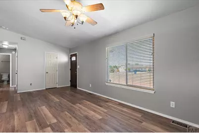 144 E Del Rio Dr, Pueblo West, CO 81007 - Photo 4
