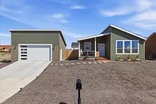 279 W Acorn Dr, Pueblo West, CO 81007 - Photo 2