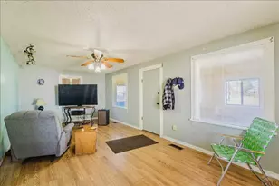1108 E 3rd St, Pueblo, CO 81001 - Photo 6
