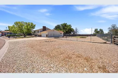 1722 Lincoln Ave, La Junta, CO 81050 - Photo 56