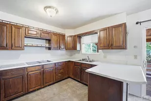 1722 Lincoln Ave, La Junta, CO 81050 - Photo 24