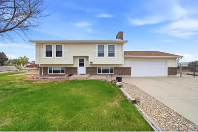 1722 Lincoln Ave, La Junta, CO 81050 - Photo 2
