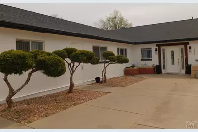 1301 McKinley St, Canon City, CO 81212 - Photo 2
