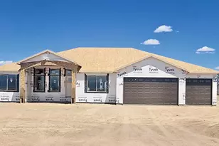 860 S Mcculloch Ct, Pueblo West, CO 81007 - Photo 1