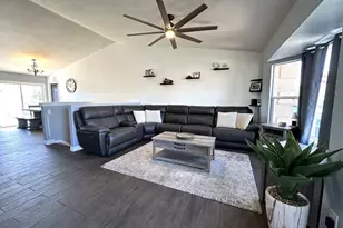 692 S Aguilar Dr, Pueblo West, CO 81007 - Photo 2