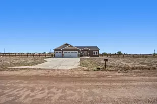 667 E Vermillion Dr, Pueblo West, CO 81007 - Photo 4