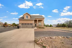 221 E Palmer Lake Dr, Pueblo West, CO 81007 - Photo 2