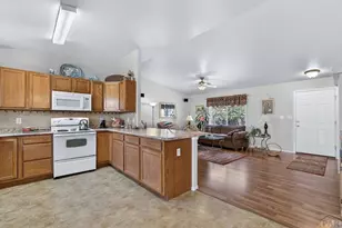 310 S Falcon Dr, Pueblo West, CO 81007 - Photo 16