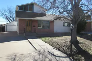 1642 Englewood Dr, Pueblo, CO 81005 - Photo 1