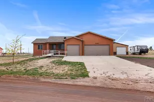 1058 E Ranch Dr, Pueblo West, CO 81007 - Photo 4