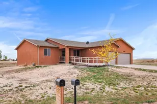 1058 E Ranch Dr, Pueblo West, CO 81007 - Photo 8