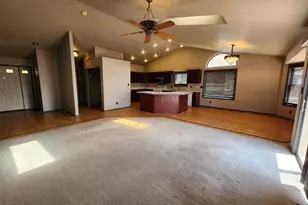 1634 Weatherby Ln, Pueblo, CO 81008 - Photo 2