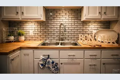 1004 W 18th St, Pueblo, CO 81003 - Photo 2